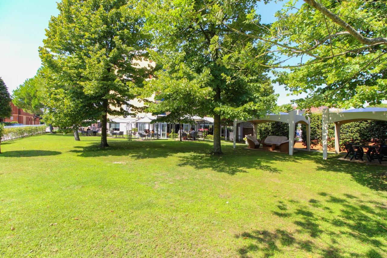 Grand Hotel Esplanada Μπιμπιόνε Εξωτερικό φωτογραφία